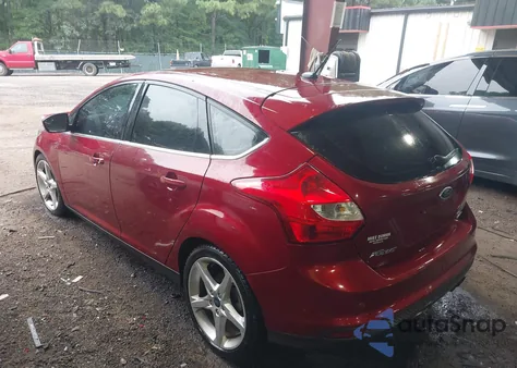 2014 Ford Focus Titanium из США, поврежденный, VIN 1FADP3N20EL362723